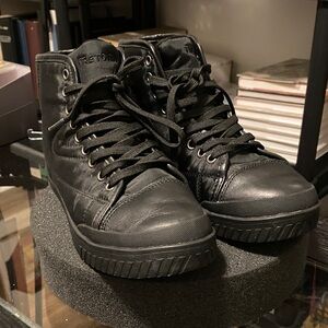 Tretorn Women's Black High-Top Sneakers